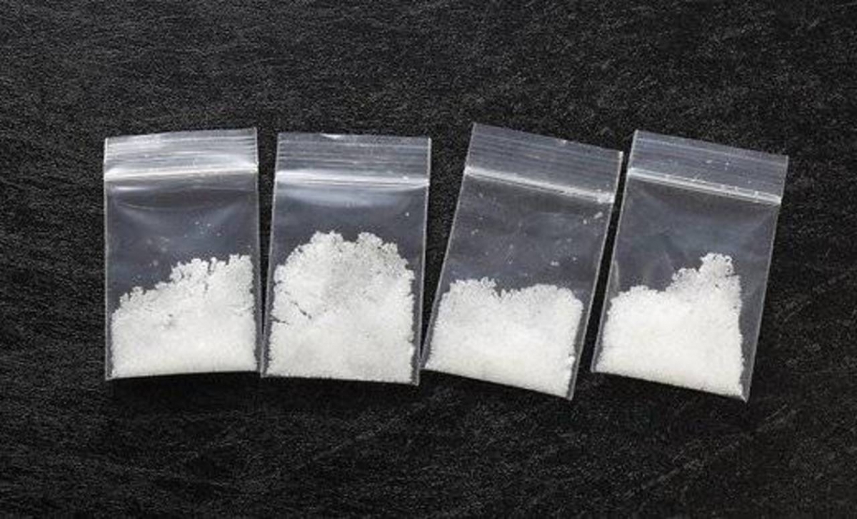 Спайс соли скорость наркотик потеет
